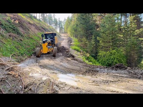 Видео: Длинное видео работы автогрейдера John Deere 670 Gp #johndeere #grader