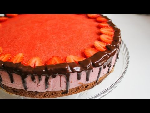 Видео: КЛУБНИЧЫЙ торт с ШОКОЛАДОМ