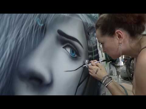 Видео: Аэрография Владивосток Toyota Prius