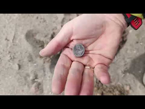 Видео: Драгоценности на Иссык-Куле! Поиск на пляже!