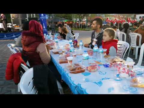 Видео: ИФТАР на побережье в ТУРЦИИ кормят ВСЕХ бесплатно разговение
