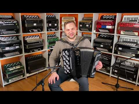 Видео: Лучшие бюджетные баяны с электроникой. Тула 209/210.