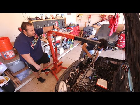 Видео: Вытаскивание D16Y7 из EK