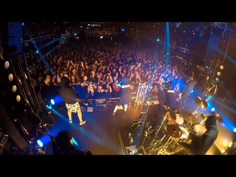 Видео: Пневмослон - Если б я бы баб не ёб бы (СПб, Космонавт 2020)