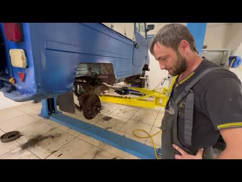 Видео: Боже, что я купил?! Первая дефектовка ЛуАЗа и первый ШОК!