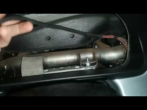 Видео: снятие приборной панели на бмв-5 серии. смотреть, если похоже, то это видео для вас.