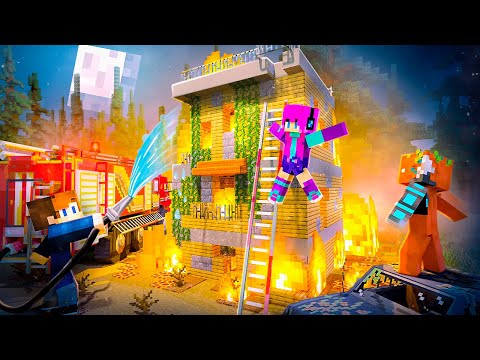 Видео: МЫ НАШЛИ ПЕРВЫЙ ПОЖАР В ЗАБРОШЕННОЙ СТАНЦИИ В МАЙНКРАФТ!