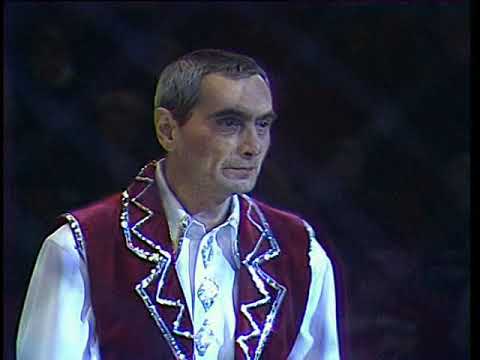 Видео: Все любят цирк (Цирк на льду, белые медведи)