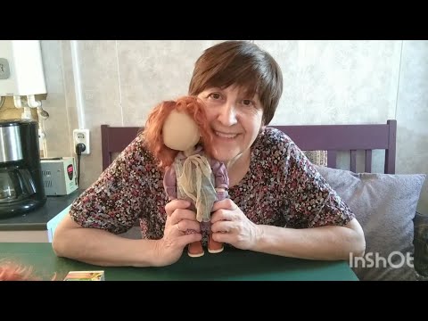 Видео: Как покрасить волосы для куклы из шерсти козы