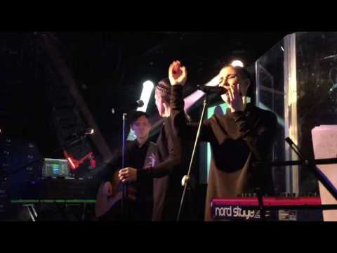 Видео: 2 Маши - Мир раскололся на два части  (16 ТОНН 7.04.17) АВТОР: ЕЛЕНА ТЮЛЬКИНА