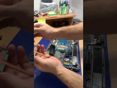 Видео: Заміна термопасти і чистка ноутбука HP probook