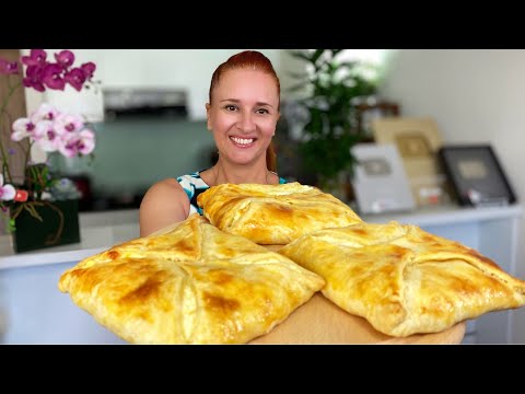 Видео: ХАЧАПУРИ из быстрого слоеного теста Лепешка с сыром грузинская кухня Люда Изи Кук cheese flatbread