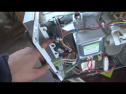 Видео: ремонт микроволновки  При открытии дверцы крутится тарелка