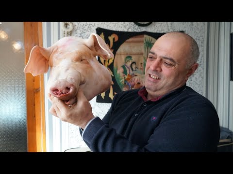 Видео: ХОЛОДЕЦ из свиной ГОЛОВЫ. Очень вкусный рецепт!