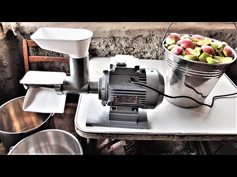 Видео: Соковыжималка + Мясорубка ТШМ - 2М ! Тест с Яблоками !