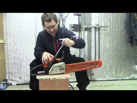 Видео: Как и где хранить ключ на бензопиле чтобы не терялся? Друг подсказал- как я раньше сам не догадался.