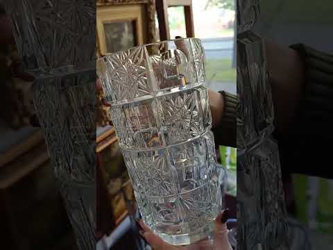 Видео: Вазы из хрусталя, стильные и лаконичные