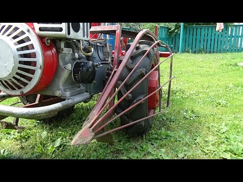 Видео: Прополка ВЗРОСЛОЙ КАРТОШКИ с защитой для ботвы (3-е окучивание)