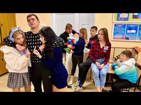 Видео: БОЛЬШЕ НЕ ПОДРУГИ! ПАША С КЕМ ТЕПЕРЬ?!