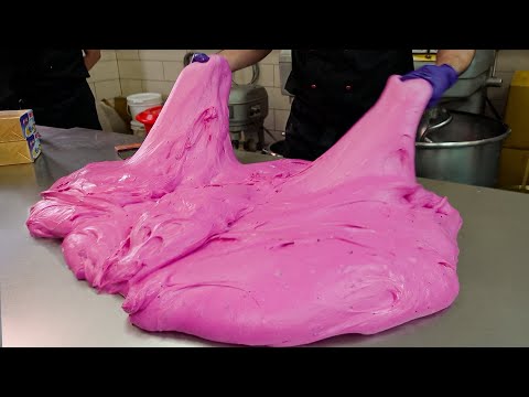 Видео: Прекрасный хлеб таро, мастер по приготовлению хлеба из сладкого картофеля - тайваньская еда