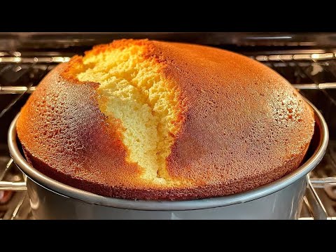 Видео: ЛУЧШИЙ итальянский лимонный пирог на 12 ложек 🍋 за 10 минут! Без весов! Просто и вкусно!