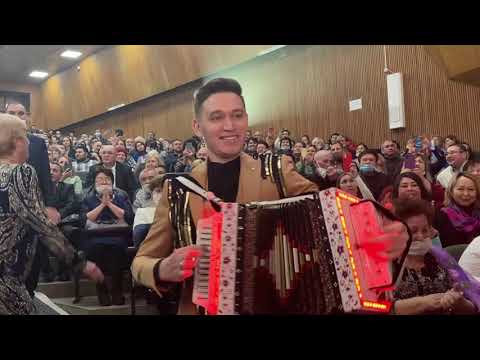 Видео: На концерте Салавата братья Юнусовы зажгли!