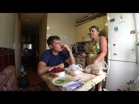 Видео: VLOG МАМА ПРИВЕЗЛА КУЧУ ГОСТИНЦЕВ