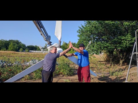 Видео: Юбилейный ветрячок уже на ветре. Установка, нюансы в запуске, реальные показания. Часть 2,
