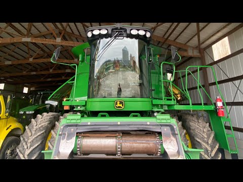 Видео: John Deere 9770 STS,2011,Уход фермера на пенсию