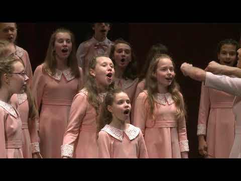 Видео: Русская народная песня "Во кузнице"