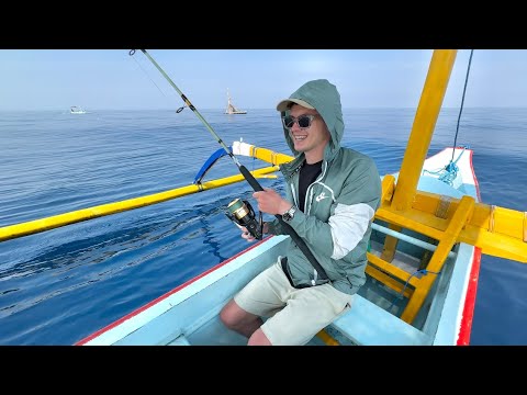 Видео: Рыбалка на Бали. Первая раз на морской рыбалке! Словили 5кг Махи-Махи