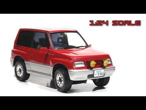 Видео: Suzuki Escudo (1/24 scale model ) Suzuki Escudo ( 1/24 Масштабная модель )