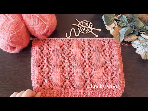 Видео: Вяжем узор "Ажурные дорожки" спицами.