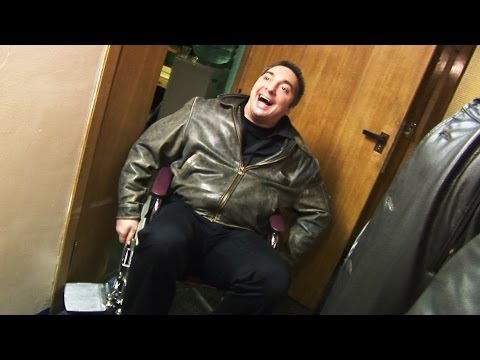 Видео: Горшок на концерте брата со сломанной ногой ("Кукрыниксы" и "Король и шут")