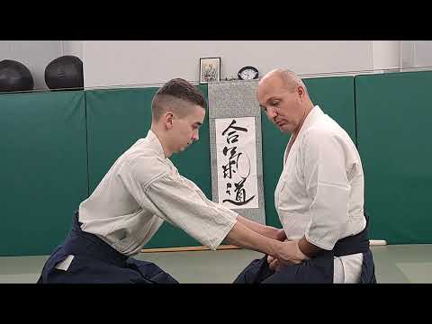 Видео: ЗАХВАТЫ В АЙКИДО