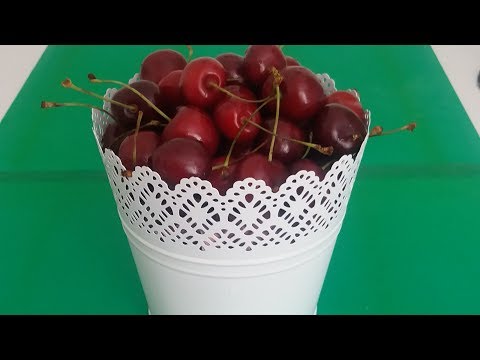 Видео: Кухен с вишней из сдобного теста.