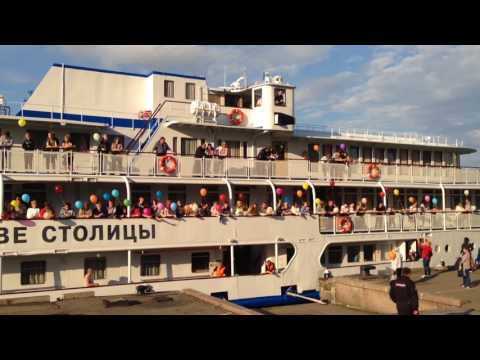 Видео: Отправление теплохода "Две столицы" г. Санкт-Петербург 25.07.2017