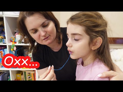 Видео: VLOG Как мы пытались вырвать зуб ниткой