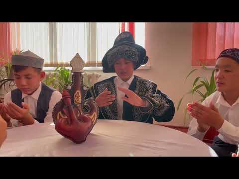 Видео: "Үздік сынып жетекшісі - 2022" 8-сынып бейне сынып сағаты. Нұрғиса