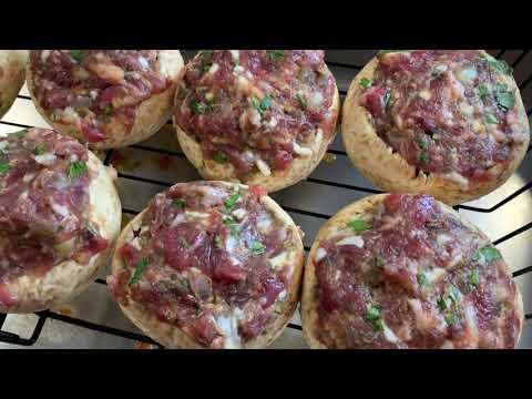 Видео: Вкуснейшие фаршированные шампиньоны на мангале!