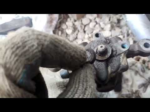 Видео: Skoda Yeti 2013: перебор задних суппортов (замерзает ручник зимой)