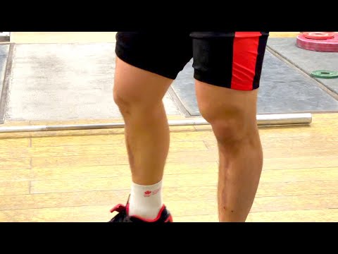Видео: Ноги в тяжелой атлетике - это основа!