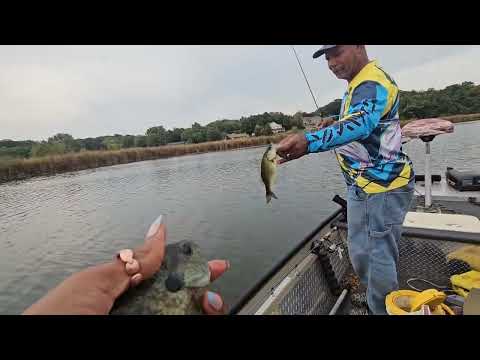 Видео: Рыбалка на озере Хукер