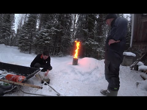 Видео: Живём 5 Дней в Таёжной Избе!Ловим Щуку на Самоловки!Уха из Щучьих Голов!