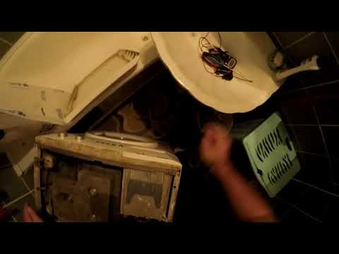 Видео: Cтиральная машина беко набирает воду и стоит