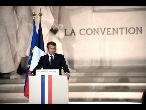 Видео: Быть французом: речь президента Макрона о Республике как постоянной борьбе за ее ценности
