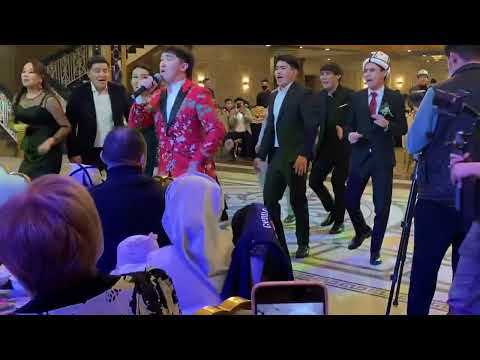 Видео: Бакас тойдо озунун репертуарында…