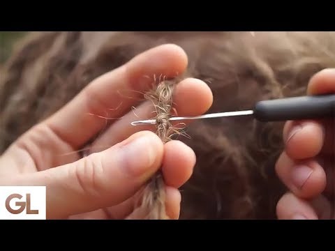 Видео: Как мгновенно заплести дреды на прямых волосах