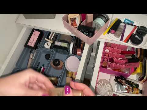 Видео: Моя ідеальна колекція косметики! Фінал «Рік без» покупок»