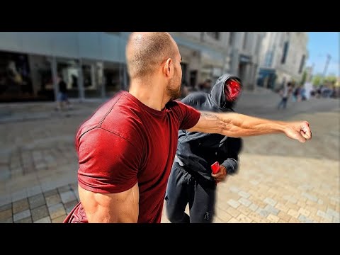 Видео: Когда карманники получают мгновенную карму